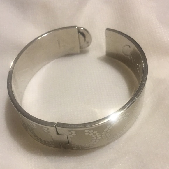COACH METAL SIGNATURE BRACELET - Picture 4 of 4